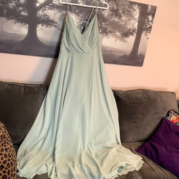 Host Pick 🌟Sage green long evening gown 16 👗 - Picture 1 of 15